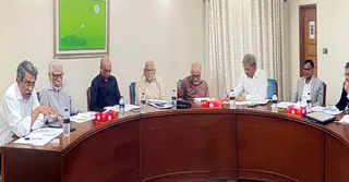 আইন উপদেষ্টা, অ্যাটর্নি জেনারেলসহ বিশেষজ্ঞদের সঙ্গে ঐকমত্য কমিশনের সভা